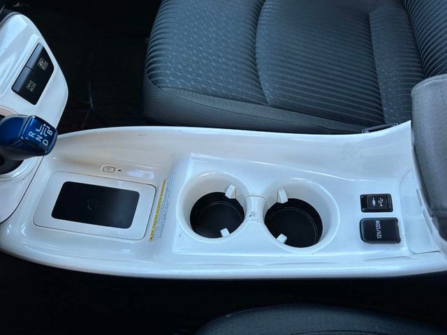 2016 Toyota Prius Three 4dr Hatchback - 22880872 - 50