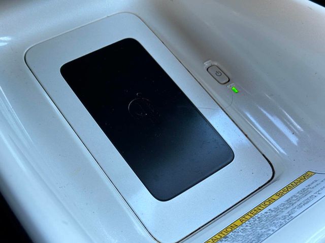 2016 Toyota Prius Three 4dr Hatchback - 22880872 - 52