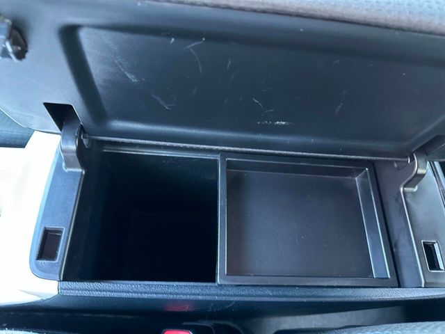 2016 Toyota Prius Three 4dr Hatchback - 22880872 - 55