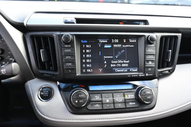 2016 Toyota RAV4 FWD 4dr Limited - 22936625 - 17