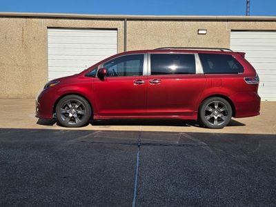 2016 Toyota Sienna