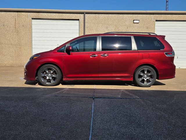 2016 Toyota Sienna 2015 Toyota Sienna SE - 22915232 - 0