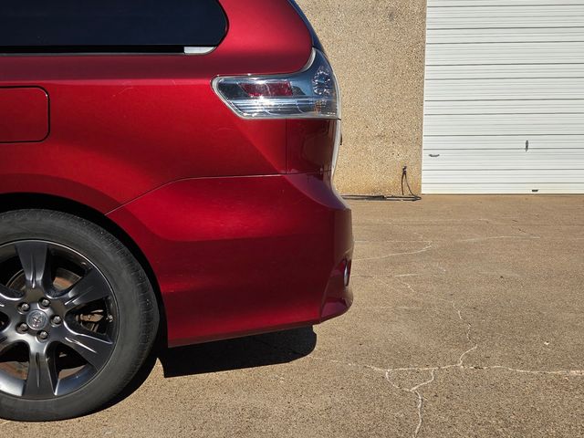 2016 Toyota Sienna 2015 Toyota Sienna SE - 22915232 - 1