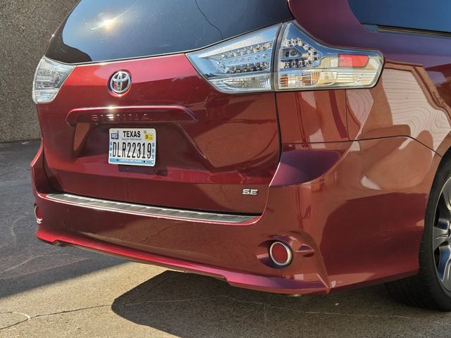 2016 Toyota Sienna 2015 Toyota Sienna SE - 22915232 - 19