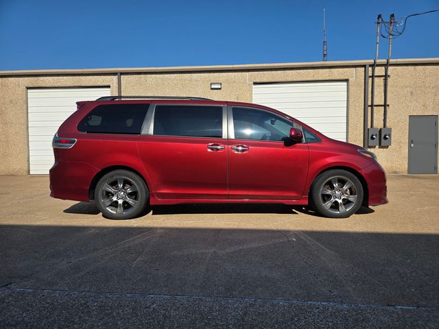 2016 Toyota Sienna 2015 Toyota Sienna SE - 22915232 - 20