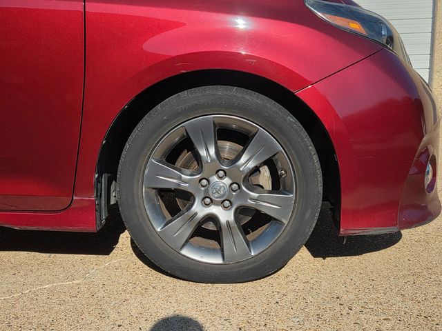 2016 Toyota Sienna 2015 Toyota Sienna SE - 22915232 - 22