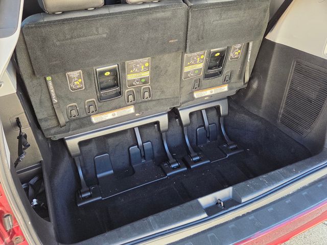 2016 Toyota Sienna 2015 Toyota Sienna SE - 22915232 - 34