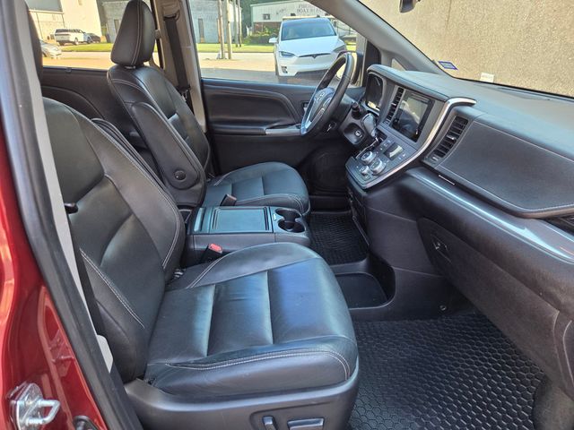 2016 Toyota Sienna 2015 Toyota Sienna SE - 22915232 - 40