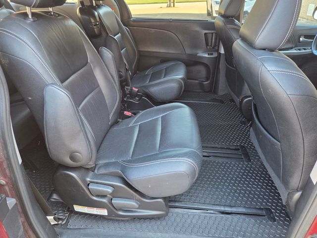 2016 Toyota Sienna 2015 Toyota Sienna SE - 22915232 - 43