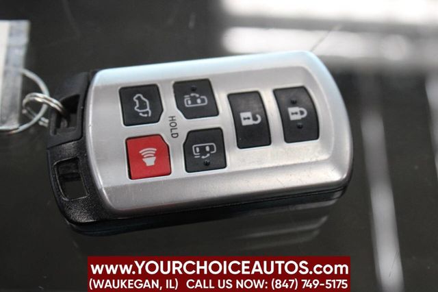 2016 Toyota Sienna Limited Premium 7 Passenger AWD 4dr Mini Van - 22917087 - 31