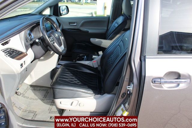 2016 Toyota Sienna XLE 7 Passenger Auto Access Seat 4dr Mini Van - 22213631 - 11