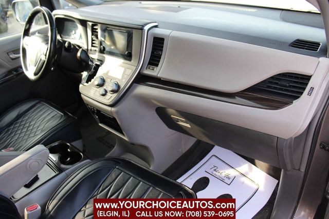 2016 Toyota Sienna XLE 7 Passenger Auto Access Seat 4dr Mini Van - 22213631 - 15