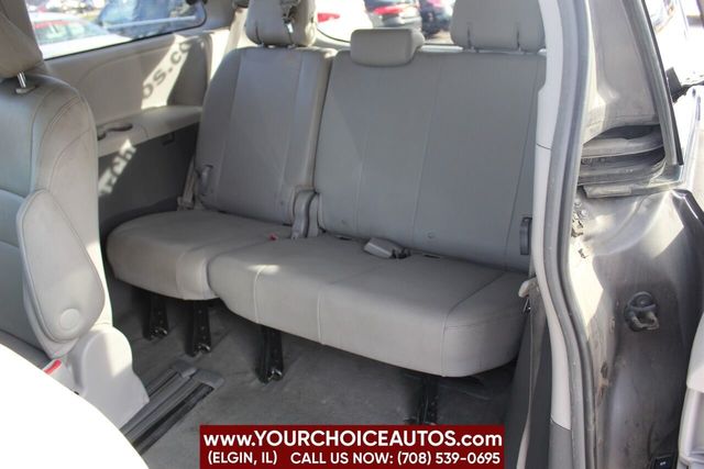 2016 Toyota Sienna XLE 7 Passenger Auto Access Seat 4dr Mini Van - 22213631 - 18