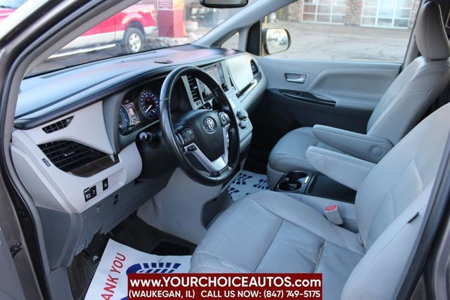 2016 Toyota Sienna XLE 8 Passenger 4dr Mini Van - 22311563 - 9