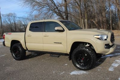 Toyota Tacoma's photo