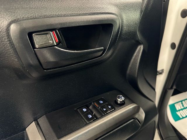 2016 Toyota Tacoma SR5 Access Cab 4WD V6 Automatic - 22937392 - 11