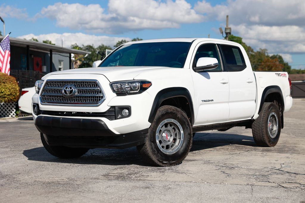 2016 Toyota Tacoma TRD Off-Road Double Cab 4WD LB V6 Automatic - 22930008 | Video 1