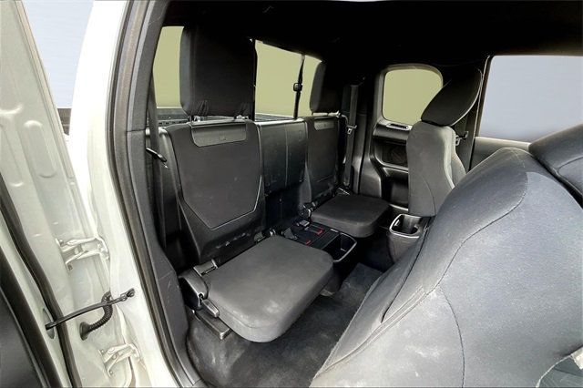 2016 Toyota Tacoma TRD Sport Access Cab 2WD V6 Automatic - 22906691 - 13