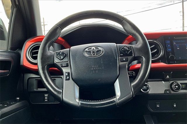 2016 Toyota Tacoma TRD Sport Access Cab 2WD V6 Automatic - 22906691 - 17