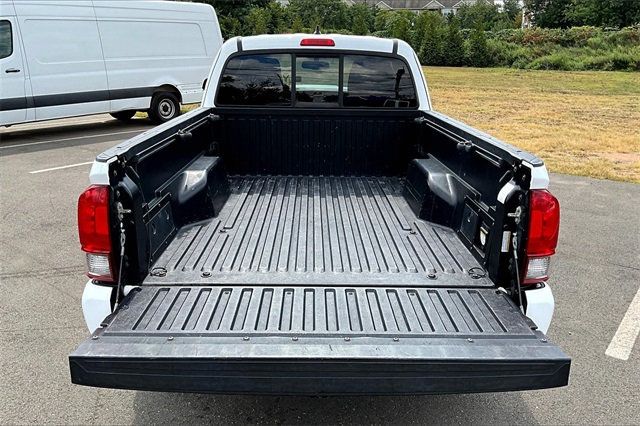 2016 Toyota Tacoma TRD Sport Access Cab 2WD V6 Automatic - 22906691 - 31