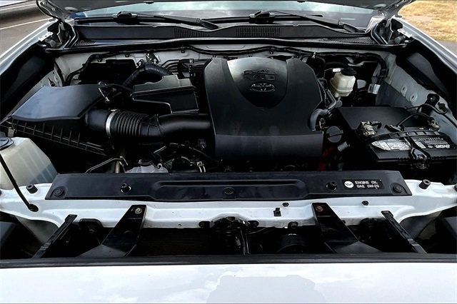 2016 Toyota Tacoma TRD Sport Access Cab 2WD V6 Automatic - 22906691 - 33