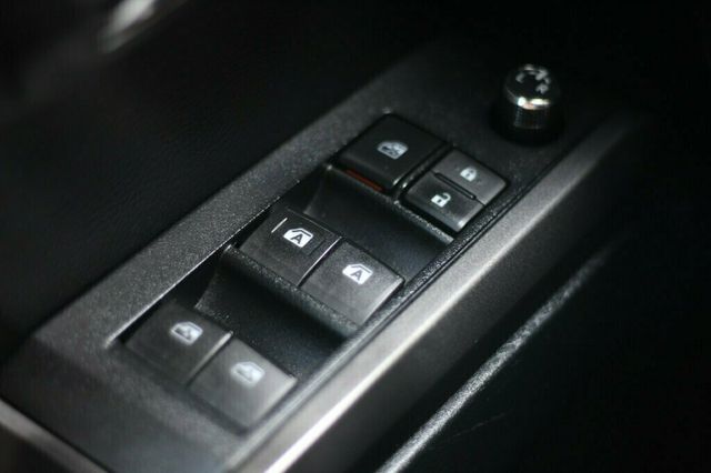 2016 Toyota Tacoma TRD SPORT MOONROOF, BLIND SPOT NEW TIRES & BRAKE SERVICE - 22890822 - 22