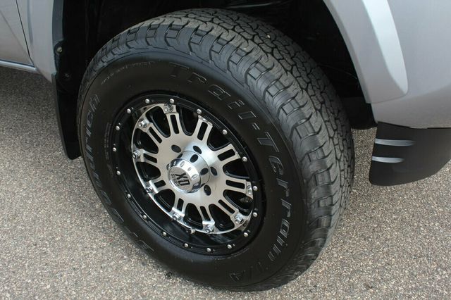 2016 Toyota Tacoma TRD SPORT MOONROOF, BLIND SPOT NEW TIRES & BRAKE SERVICE - 22890822 - 36