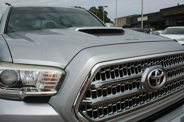 2016 Toyota Tacoma TRD SPORT MOONROOF, BLIND SPOT NEW TIRES & BRAKE SERVICE - 22890822 - 4