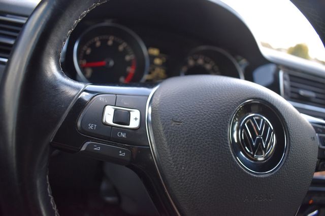2016 Volkswagen Jetta Sedan 1.8T Sport PZEV 4dr Manual - 22934078 - 9