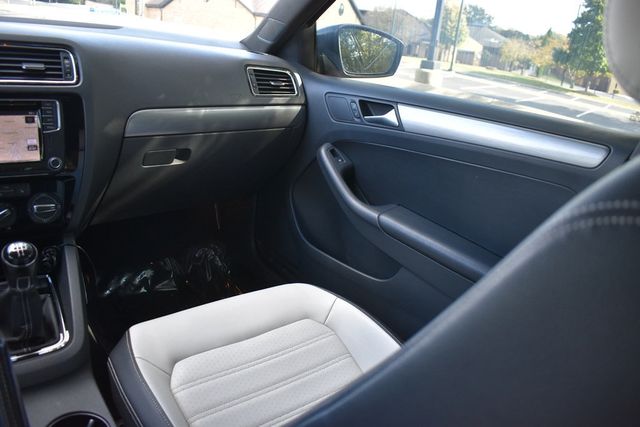 2016 Volkswagen Jetta Sedan 1.8T Sport PZEV 4dr Manual - 22934078 - 26