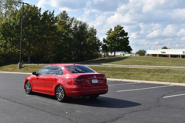 2016 Volkswagen Jetta Sedan 1.8T Sport PZEV 4dr Manual - 22934078 - 50