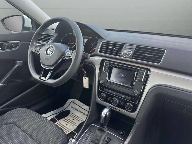 2016 Volkswagen Passat 1.8T R Line 4dr Sedan PZEV - 22936477 - 22