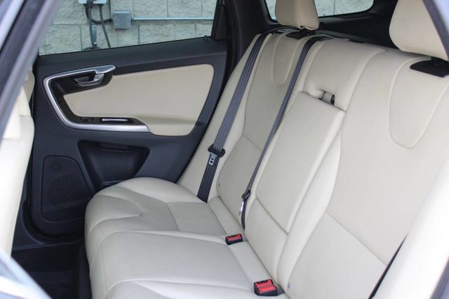 2016 Volvo XC60 AWD 4dr T6 Platinum - 22899817 - 13