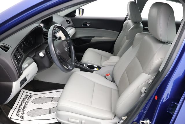 2017 Acura ILX Sedan w/Technology Plus Pkg - 22937465 - 17