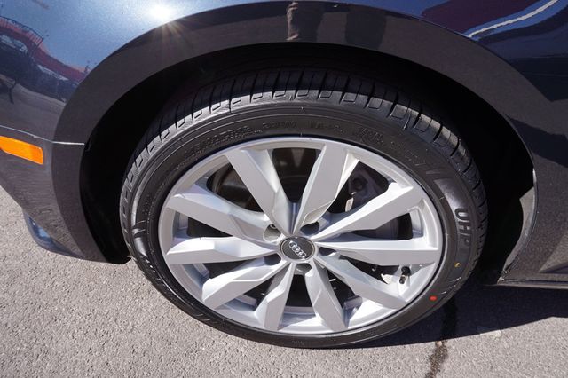 2017 Audi A4 A4, PREMIUM WHEELS, MOON ROOF, LEATHER, PUSH BUTTON START - 22934931 - 10
