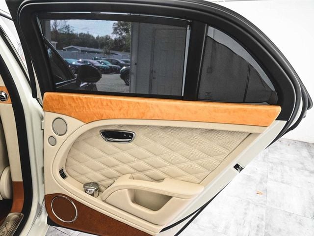 2017 Bentley Mulsanne Base - 22914597 - 12