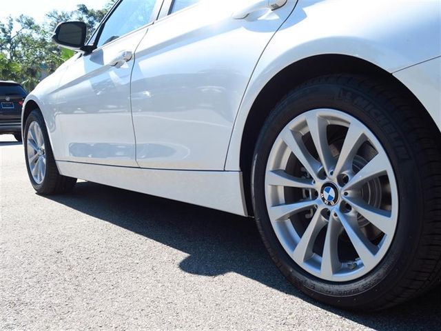 2017 BMW 3 Series 320i - 17046323 - 9
