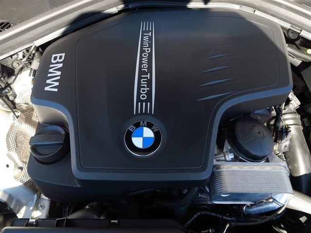 2017 BMW 3 Series 320i - 17046323 - 11