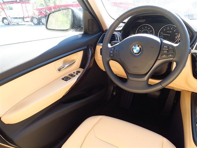 2017 BMW 3 Series 320i - 17046323 - 13