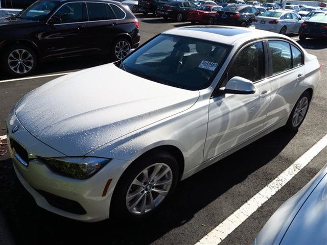 2017 BMW 3 Series 320i - 17046323 - 1