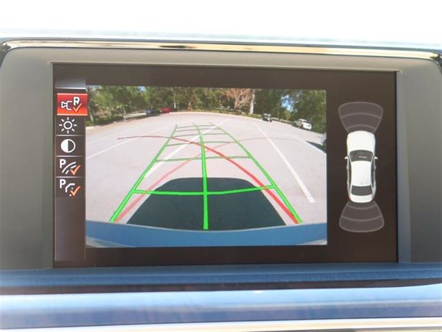 2017 BMW 3 Series 320i - 17046323 - 24