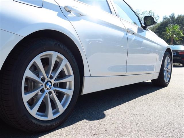 2017 BMW 3 Series 320i - 17046323 - 8