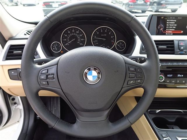 2017 BMW 3 Series 320i xDrive - 17042077 - 28