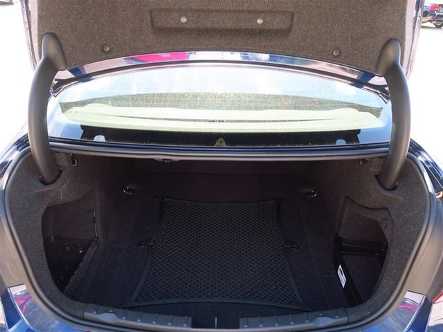 2017 BMW 3 Series 320i xDrive - 17042081 - 10