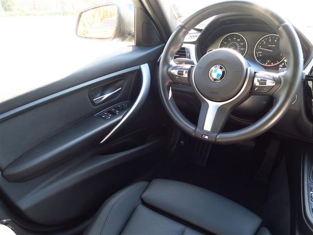 2017 BMW 3 Series 320i xDrive - 17042081 - 13