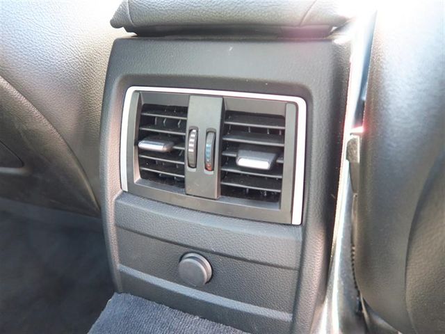 2017 BMW 3 Series 320i xDrive - 17042081 - 17