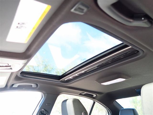 2017 BMW 3 Series 320i xDrive - 17042081 - 21