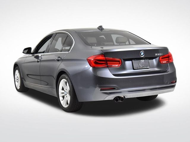2017 BMW 3 Series 330i - 22404433 - 2
