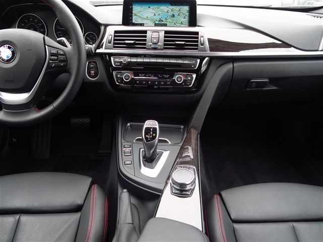 2017 BMW 3 Series 330i - 16968762 - 14