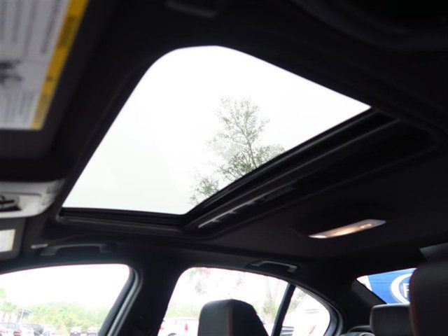 2017 BMW 3 Series 330i - 16968762 - 8